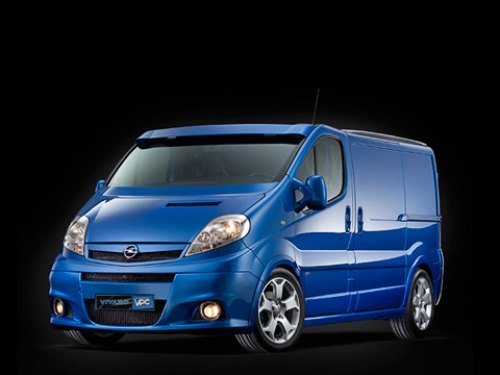 Помимо колёс и прочего стайлинга, Vivaro VPC получил козырёк над лобовым стеклом, а также новые…