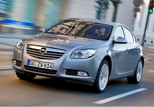 В 2009 году седан Insignia тоже примкнет к ряду обладателей шильдиков ecoFLEX.