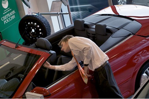 На все Опели распространяется двенадцатилетняя гарантия от сквозной коррозии — это на случай, если…