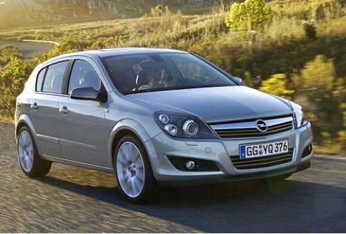 Смотрите, как непросто с Астрой. Вроде бы неплохой автомобиль, но пресловутый поиск преимуществ…