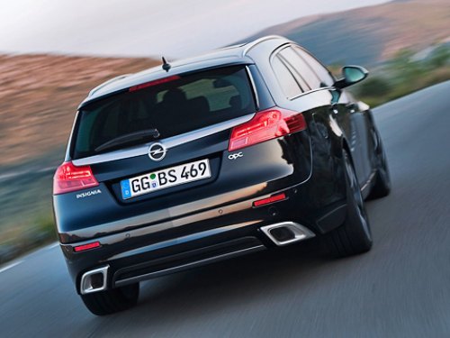 Это интерьер британского брата-близнеца модели — Vauxhall Insignia VXR Sports Tourer. Перекиньте…
