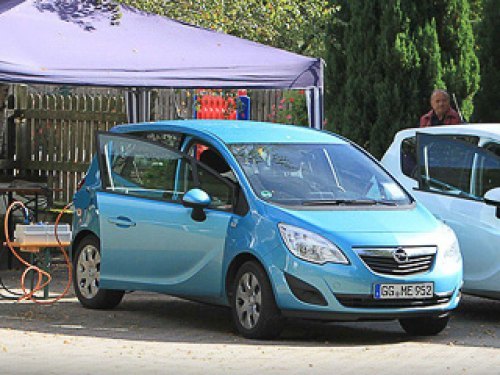 Пока рано говорить о вероятности запуска таких машин в серию, но интерес производителей к…