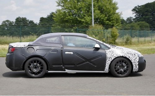 Вездесущим шпионерам уже удалось застукать кабриолет Opel Astra во время дорожных испытаний в…