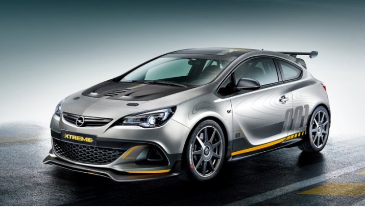 Развитый аэродинамический обвес с большущим антикрылом на пятой двери, углепластиковые детали, пара…