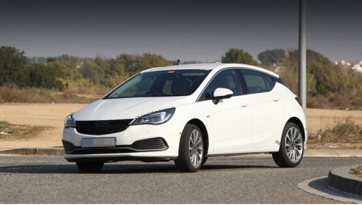 От обычной Астры этот вариант отличается новым бампером с крупными воздухозаборниками и тонкой…