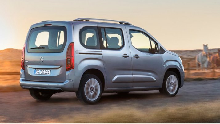 По мнению производителя, пять или семь мест в салоне, объем багажника от 597 до 2693 л,…