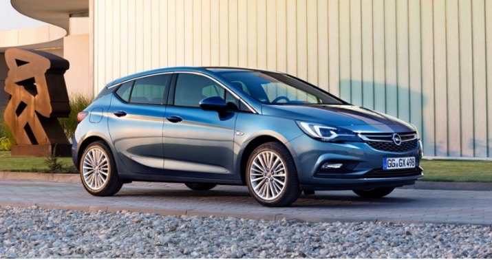 Нынешней Астре K максимум доступны 200 «лошадей» (и 300 Н·м в режиме overboost) от бензиновой…