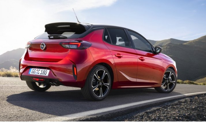 Стосильному агрегату по умолчанию положена шестиступенчатая «механика», а за доплату —…