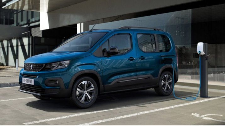 Переход на выпуск моделей брендов группы Stellantis с электрическими моторами будет продолжаться.…