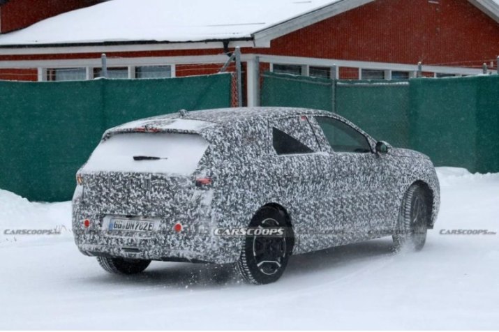 Испытательная группа оснастила этот новейший прототип новым набором колес, но не сняла с него…