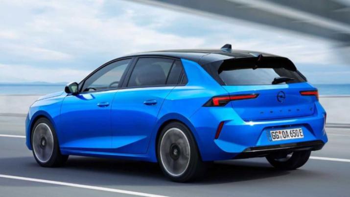 Astra Electric на основе EMP2, оснащенный электрическим мотором 156 л.с. Емкость батареи 54 кВт/ч…