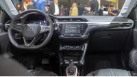 Opel Corsa F, panou de control