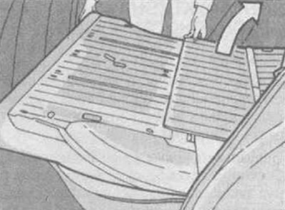 When setting the rear seat back to its original position, press it down, unlock, lift and lock on…