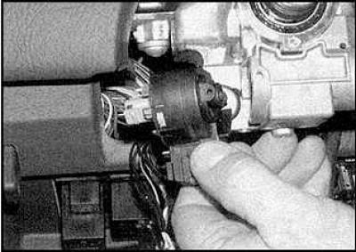 3. Націсніце на стопорную кнопку.