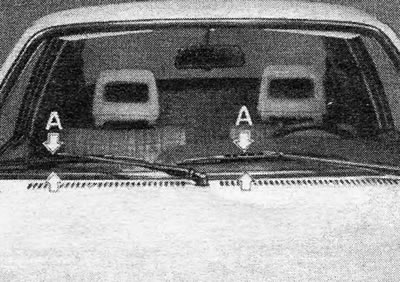 Рисунок 12.29. Установка положения рычагов стеклоочистителя лобового стекла — показана модель с…