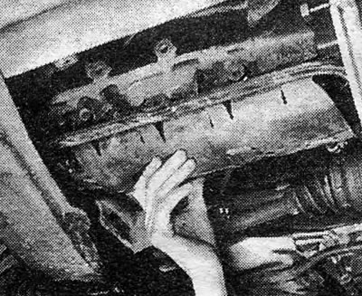 Fotografija 3.93 Uklanjanje zaštitne ploče