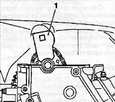 Install the thrust shoe (1) of the adjusting device (4) KM-933 into the hole of the camshaft…