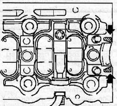 Aplicați un strat subțire de etanșant pe zonele indicate de săgeți în figură.