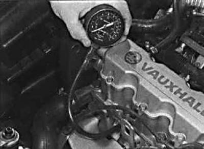 2. Remove the connectors from the fuel injectors of the fuel injection system.