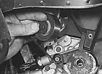 1. Remove the timing belt.