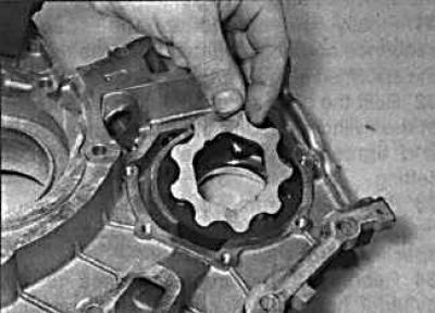 Oil pump - removal and installation (Opel Vectra B 1995-2002: Power unit: SOHC g