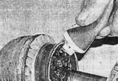 4.11 Napełnianie przegubu homokinetycznego smarem