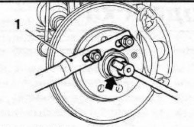 4.4 Loosening the hub nut