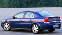 Opel Vectra C, седан, поглед са задње стране