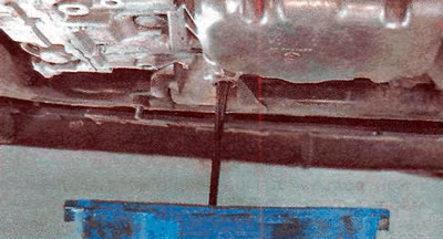 5. Зліваем алей у падрыхтаваную ёмістасць.