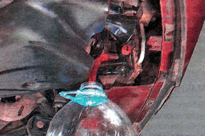 Recommendation: Before unscrewing the drain valve, attach a rubber hose with a diameter of about 10…
