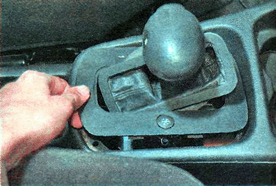 Pe modelul Zafira, depășim rezistența S a clemelor ornamentului decorativ superior al tunelului și…