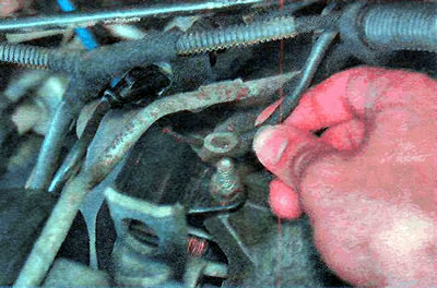 ...and disconnect the tip of the «ground» wire.