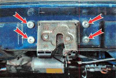 4. Using a TORX T30 key, unscrew the four mounting bolts...
