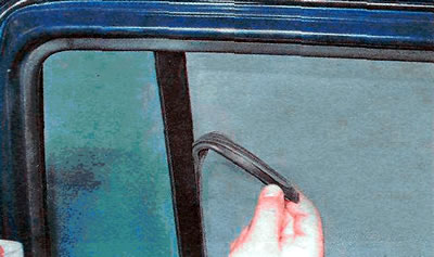 5. Zdejmij uszczelkę ze środkowego słupka tylnych drzwi.
