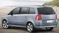 Opel Zafira B, поглед са задње стране